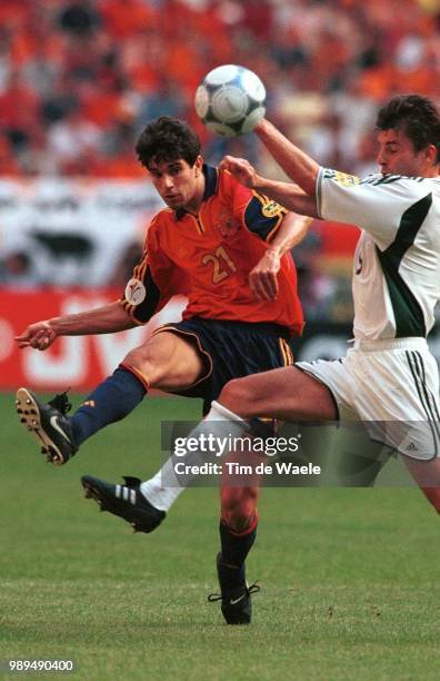 Foot Slovenia, Spainvaleron Juan Carlos Udovic Sasofootball Voetbal Slovenie Slovenia Spainspanje Espagne Euro 2000 Iso Sport !Im335609 Football...