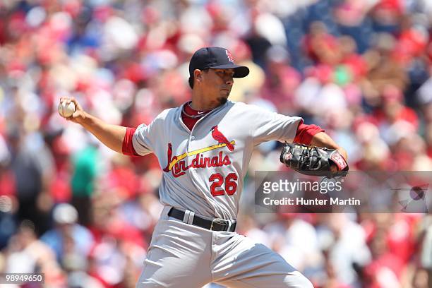 Starting pitcher Kyle Lohse of the St. Louis Cardinals delivers a pitch during a game against the Philadelphia Phillies at Citizens Bank Park on May...
