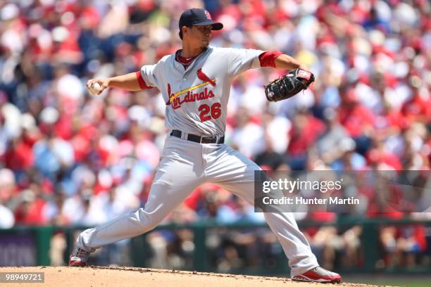 Starting pitcher Kyle Lohse of the St. Louis Cardinals delivers a pitch during a game against the Philadelphia Phillies at Citizens Bank Park on May...