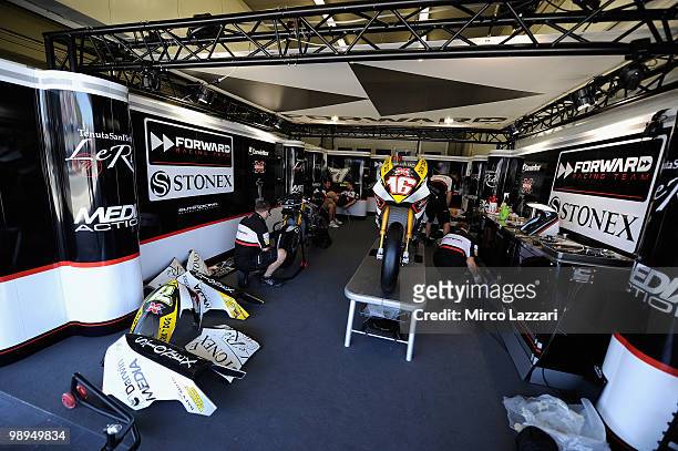 The Foward Racing Team box during the second day of test at Circuito de Jerez on May 1, 2010 in Jerez de la Frontera, Spain.