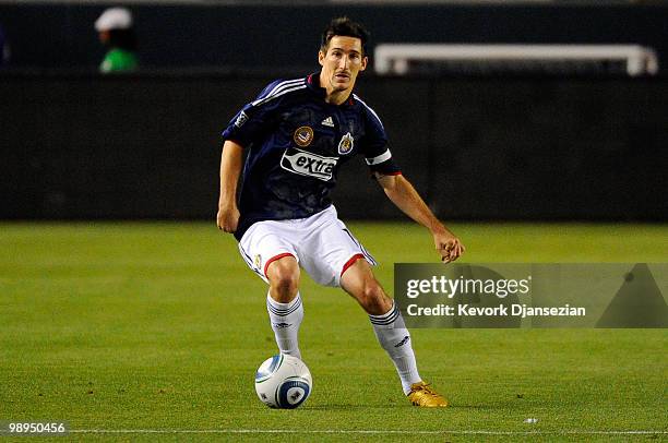 Sacha Kljestan of Chivas USA during the second half of the MLS soccer match against Houston Dynamo on May 8, 2010 at the Home Depot Center in Carson,...