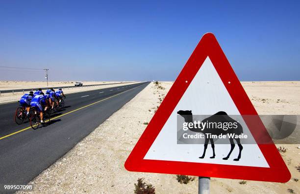 Tour Of Qatar 2005Illustration Illustratie, Landscape Paysage Landschap, Dessert Woestijn Camels Chameau Kameeltraining Entrainement Team Quick-Step...