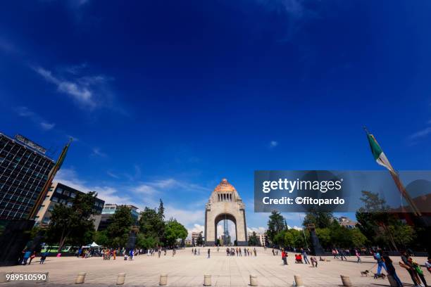 revolution monument in mexico city - revolution monument stock pictures, royalty-free photos & images