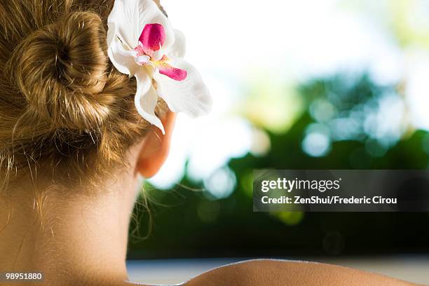 126 Orchids In Hair Photos and Premium High Res Pictures - Getty Images 126 Orchids In Hair Photos and Premium High Res Pictures - Getty Images