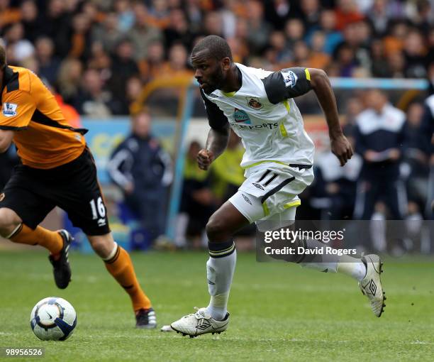 Darren Bent of Sunderland runs with the ball during the Barclays Premier match between Wolverhampton Wanderers and Sunderland at Molineaux on May 9,...