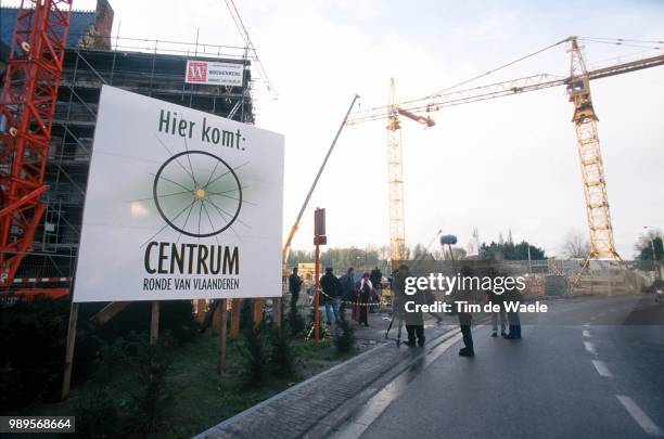 Centrum Ronde Van Vlaanderen, Centre Tour Des Flandres, Tour Of Flanders, Presentation, Voorstelling, Presse, Pers, Press, Travaux, Werken, Grue,...