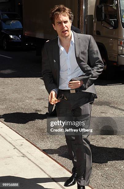 Actor Sam Rockwell visits "Late Show With David Letterman" at the Ed Sullivan Theater on May 10, 2010 in New York City.