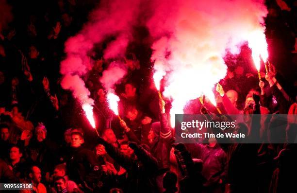 Rsc Anderlecht - Cl Brugge, Fans, Supporter, Illustration, Illustratie /Rsca, Club, Bruges, Royal Sporting Club, Feux De Bingale, Bengaalse Vuur,