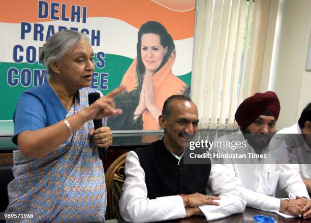 Delhi Chief Minister Sheila Dikshit addresses the office bearers meeting at Delhi Pradesh Congress Committee office on June 24, 2008 in New Delhi,...