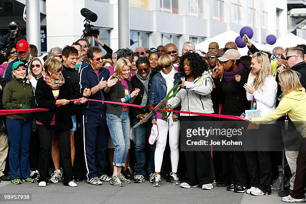 Elizabeth Banks, Tracy Chapman, Mary J. Blige, Oprah Winfrey and Jennifer Hudson attend a charity walk to celebrate the 10th anniversary of "O, The...