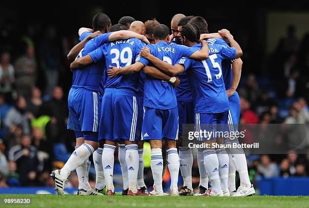 The Chelsea players huddle during the Barclays Premier League match between Chelsea and Wigan Athletic at Stamford Bridge on May 9, 2010 in London,...