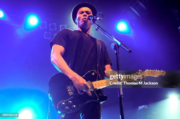 Dougie Mandagi of The Temper Trap performs on stage at O2 Academy on May 10, 2010 in Newcastle upon Tyne, England.