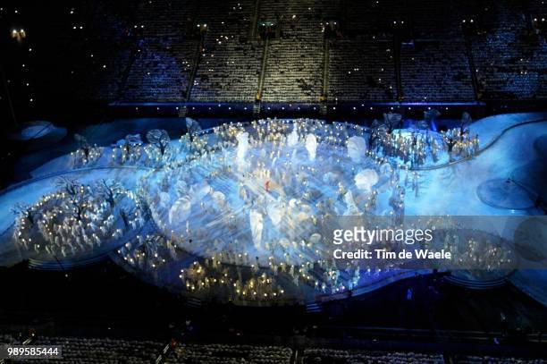 Winter Olympic Games : Salt Lake City, 02/8/2002, Salt Lake City, Utah, United States --- The Artistic Segment The Fire Within, Child Of Light During...