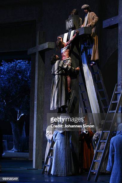 Frederik Mayet as Jesus Christ performs on stage during the Oberammergau passionplay 2010 final dress rehearsal on May 10, 2010 in Oberammergau,...