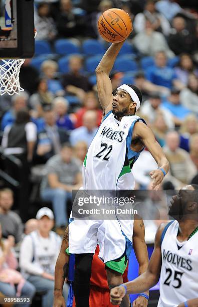 Corey Brewer of the Minnesota Timberwolves dunks during the game against the Los Angeles Clippers on December 16, 2009 at the Target Center in...