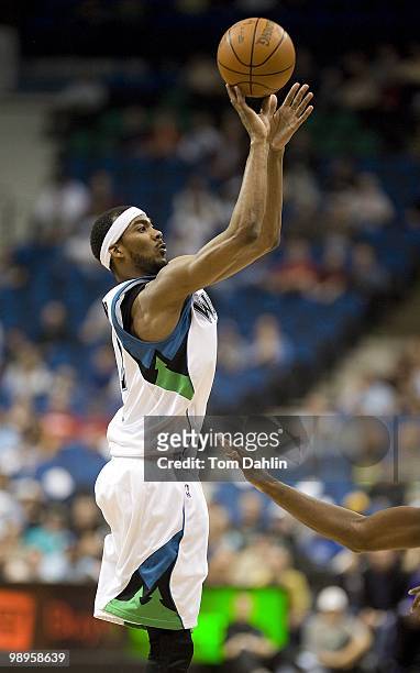 Corey Brewer of the Minnesota Timberwolves shoots a jumper against the Sacramento Kings during the game on March 31, 2010 at the Target Center in...