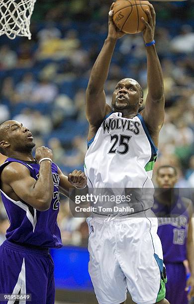 Al Jefferson of the Minnesota Timberwolves shoots against the Sacramento Kings during the game on March 31, 2010 at the Target Center in Minneapolis,...