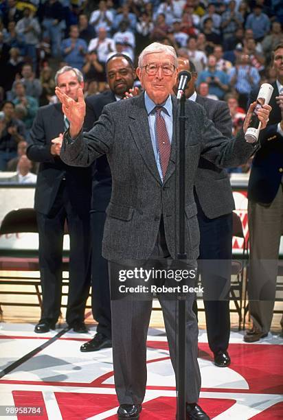 Wooden Classic: John Wooden during Kansas vs UMass game. Anaheim, CA 12/3/1994 CREDIT: Robert Beck