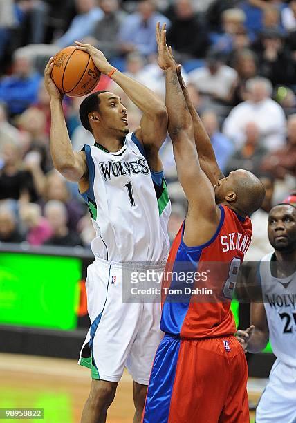 Ryan Hollins of the Minnesota Timberwolves goes up for a shot against Brian Skinner of the Los Angeles Clippers during the game on December 16, 2009...