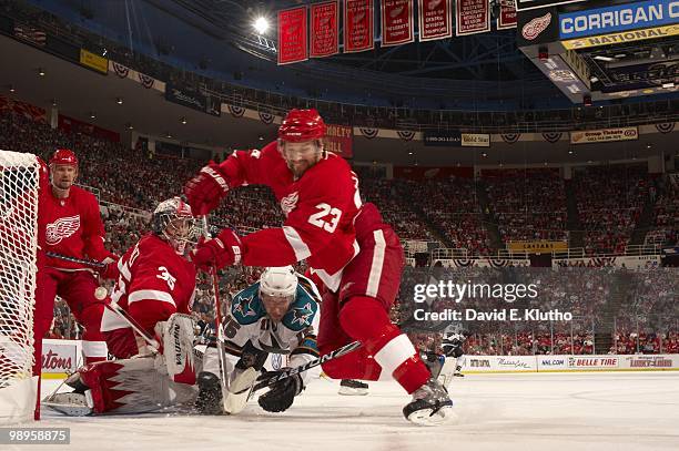 Detroit Red Wings goalie Jimmy Howard and Brad Stuart in action vs San Jose Sharks Dany Heatley . Game 3. Detroit, MI 5/4/2010 CREDIT: David E. Klutho