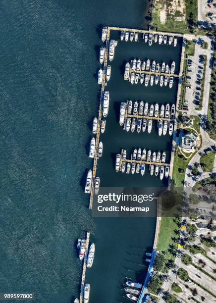 aerial view of haulover park marina. miami. florida, usa - amarre fotografías e imágenes de stock