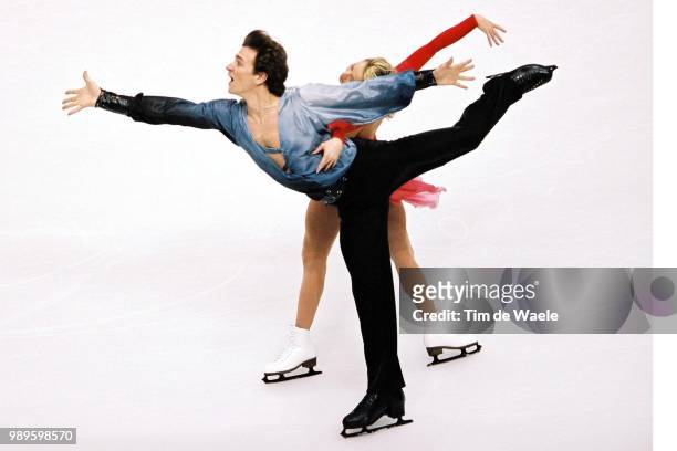 Winter Olympic Games : Salt Lake City, 2/12/02, Salt Lake City, Utah, United States --- Anton Sikharulidze And Elena Berezhnaya Of Russia Peerform...