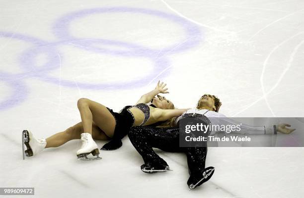 Winter Olympic Games : Salt Lake City, 2/18/02, Salt Lake City, Utah, United States --- Shae-Lynn Bourne And Victor Kraatz Of Canada Are Sprawled On...