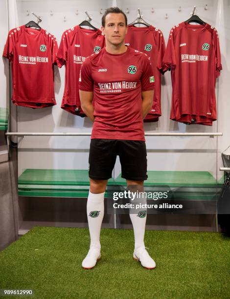 July 2018, Germany, Hanover: Player Timo Edgar Prib from Hanover 96 presenting the new home kit for the 2018/2019 season. Photo: Julian...