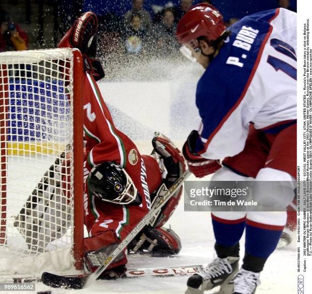 Winter Olympic Games : Salt Lake City, 02/23/02, West Valley City, Utah, United States --- Russia'S Pavel Bure Takes A Shot On Belarus Goalkeeper...