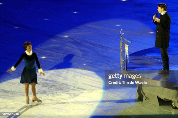 Winter Olympic Games : Salt Lake City, 2/24/02, Salt Lake City, Utah, United States --- Harry Connick Jr. And Olympic Champion Figure Skater Dorothy...