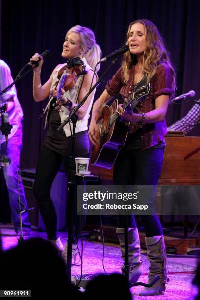 Martie Maguire and Emily Robison of the Court Yard Hounds perform at The Drop: Court Yard Hounds at The GRAMMY Museum on May 10, 2010 in Los Angeles,...