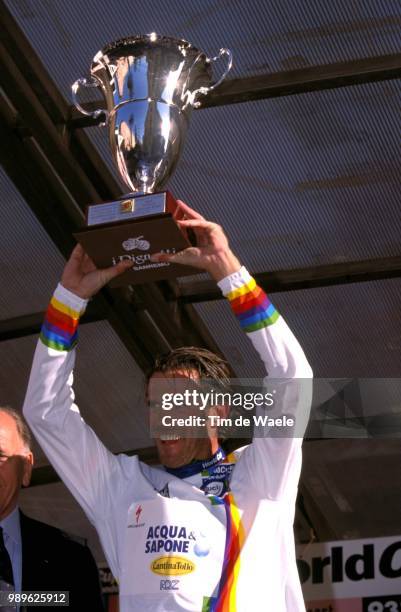 Th Milan - San Remo 2002, Cipollini Mario, Joie Vreugde, Beker, Cup, Coupe, Trophee, Trofee, World Cup Race, Course Coupe Du Monde, Wereldbeker...