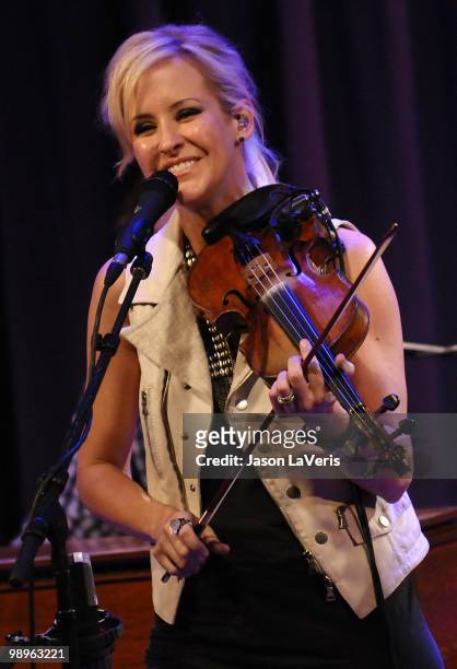 Martie Maguire of The Court Yard Hounds performs at The Grammy Museum on May 10, 2010 in Los Angeles, California.