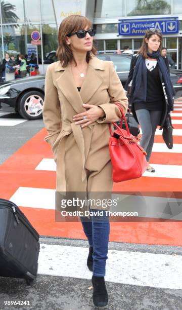 Exclusive*** Natalie Imbruglia arrives at Nice airport today on May 11, 2010 in Cannes, France.
