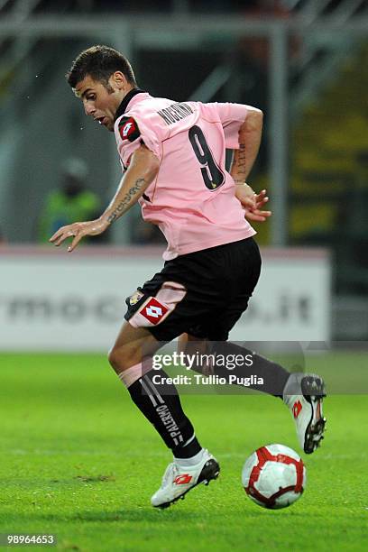 Antonio Nocerino of Palermo in action during the Serie A match between US Citta di Palermo and AC Milan at Stadio Renzo Barbera on April 24, 2010 in...