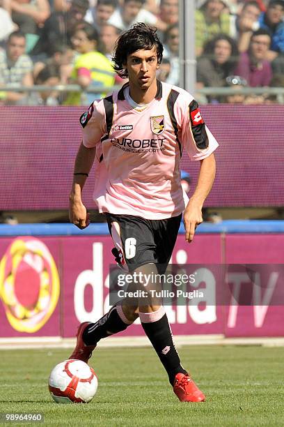 Javier Pastore of Palermo in action during the Serie A match between US Citta di Palermo and UC Sampdoria at Stadio Renzo Barbera on May 9, 2010 in...