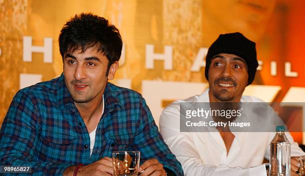 Bollywood actors Ranbir Kapoor and Arjun Rampal take part in a press conference for the movie 'Rajneeti' , on May 8, 2010 in Mumbai, India. 'Rajniti'...