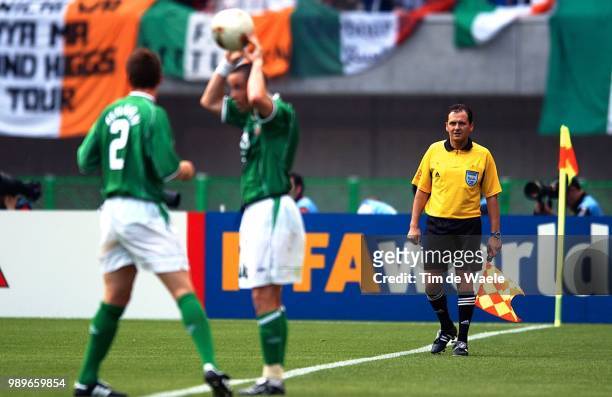 Irland - Cameroon, World Cup 2002 /Van Nylen Roland, Arbitre, Scheidsrechter, Referee, Ierland, Republic, Irlande, Cameroen, Cameroun /Copyright...