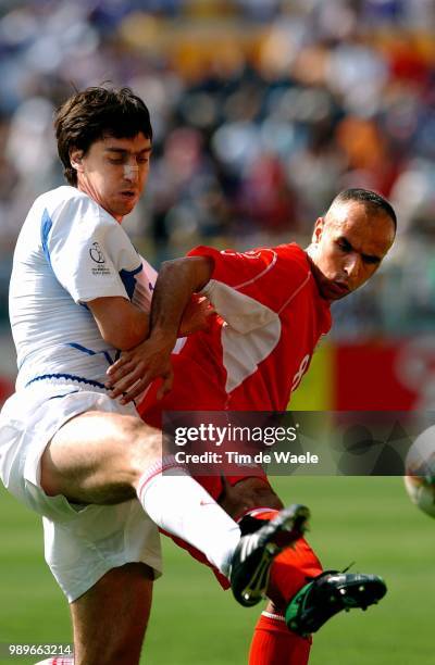 Russia - Tunisia, World Cup 2002 /Kovtun Yuri, Gabsi Hassen, Rusland, Tunesie, Tunisie, Russie, Copyright Corbis,