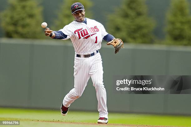 Orlando Hudson of the Minnesota Twins fields a ball hit by the Baltimore Orioles on May 8, 2010 at Target Field in Minneapolis, Minnesota. The...