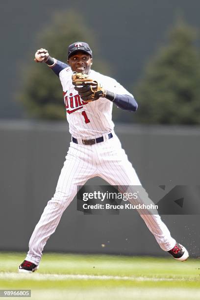 Orlando Hudson of the Minnesota Twins fields a ball hit by the Baltimore Orioles on May 8, 2010 at Target Field in Minneapolis, Minnesota. The...