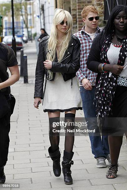 Taylor Momsen Sighted leaving a Photoshoot at 'Beach Blanket Babylon' in Notting Hill before heading to another shoot at Spring Street Studios on May...