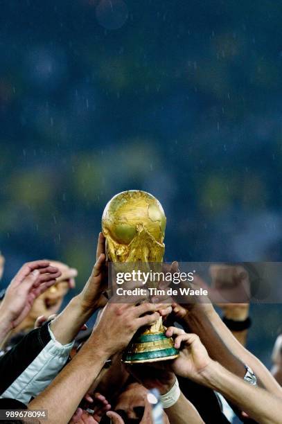 Final, Germany - Brazil, Wc 2002 /Trophee, Coupe, Beker, Cup, Mains, Handen, Hands, Trophy, Trofee /Allemagne, Duitsland, Bresil, Brasil,