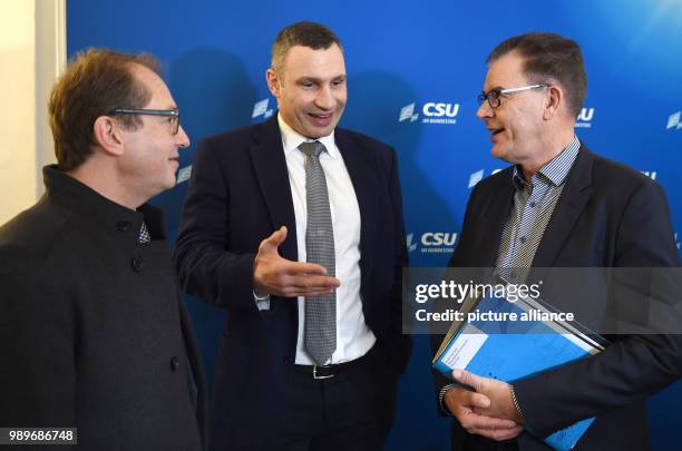 Leading CSU politician Alexander Dobrindt , Vitali Klitschko, Kiev's mayor and chairman of Ukrainian government party 'Petro Poroshenko Bloc -...