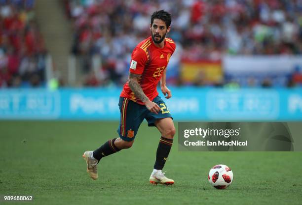 Isco of Spain controls the ball during the 2018 FIFA World Cup Russia Round of 16 match between Spain and Russia at Luzhniki Stadium on July 1, 2018...