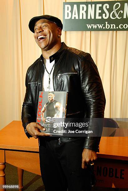 Actor/hip hop artist L.L. Cool J signs copies of "Platinum 360 Diet and Lifestyle" at Barnes & Noble 5th Avenue on May 11, 2010 in New York City.