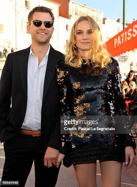 Actors Joshua Jackson and Diane Kruger attend the Chanel Cruise Collection Presentation on May 11, 2010 in Saint-Tropez, France.