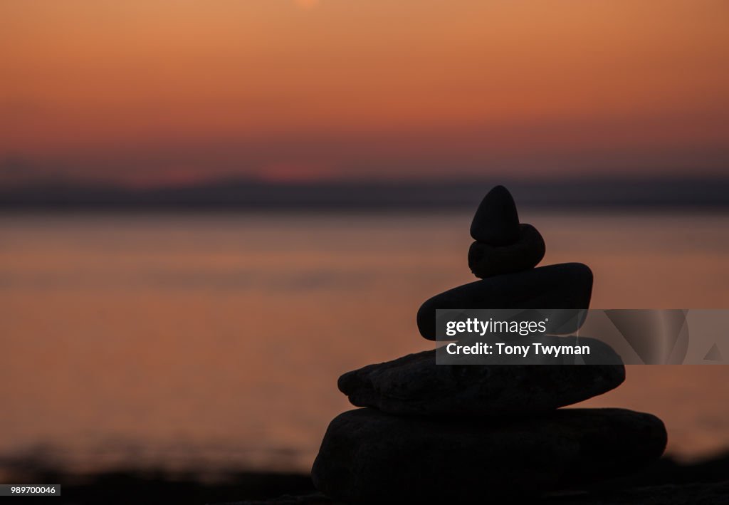 Holistic stones