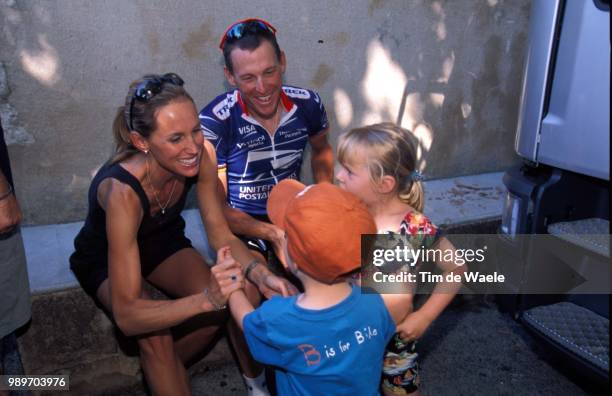 Tour De France 2002 /Armstrong Lance, Kirsten, Famille, Familly, Enfants, Kinderen, Children, Luke /Tdf, Ronde Van Frankrijk,