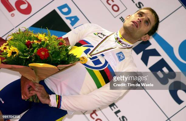 World Championships 2002 /Boteo Echeverry Santiago, Medaille D ' Or, Gold Medal, Gouden Medaille, Joie, Vreugde, Celebration, Podium, Larme, Emotion...